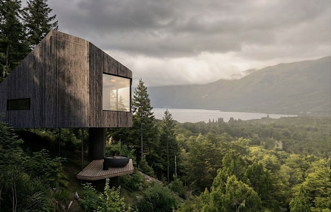 Sendero Sur — cabin module with lake view, Patagonian forest